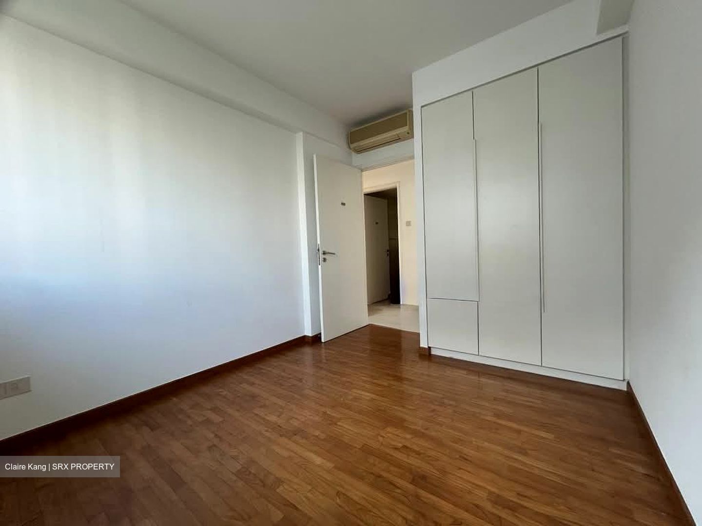 The Esparis (D18), Condominium #555009921